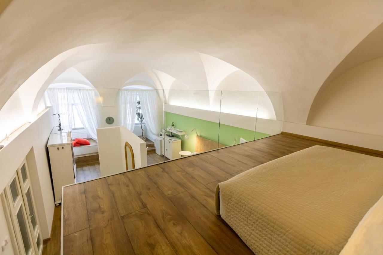 Palác Daun - Studio Apartments Znojmo Esterno foto