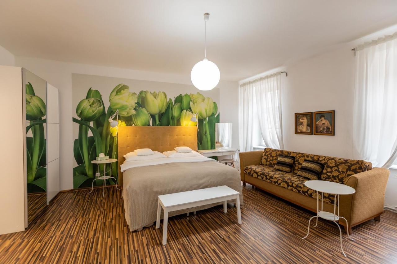 Palác Daun - Studio Apartments Znojmo Esterno foto