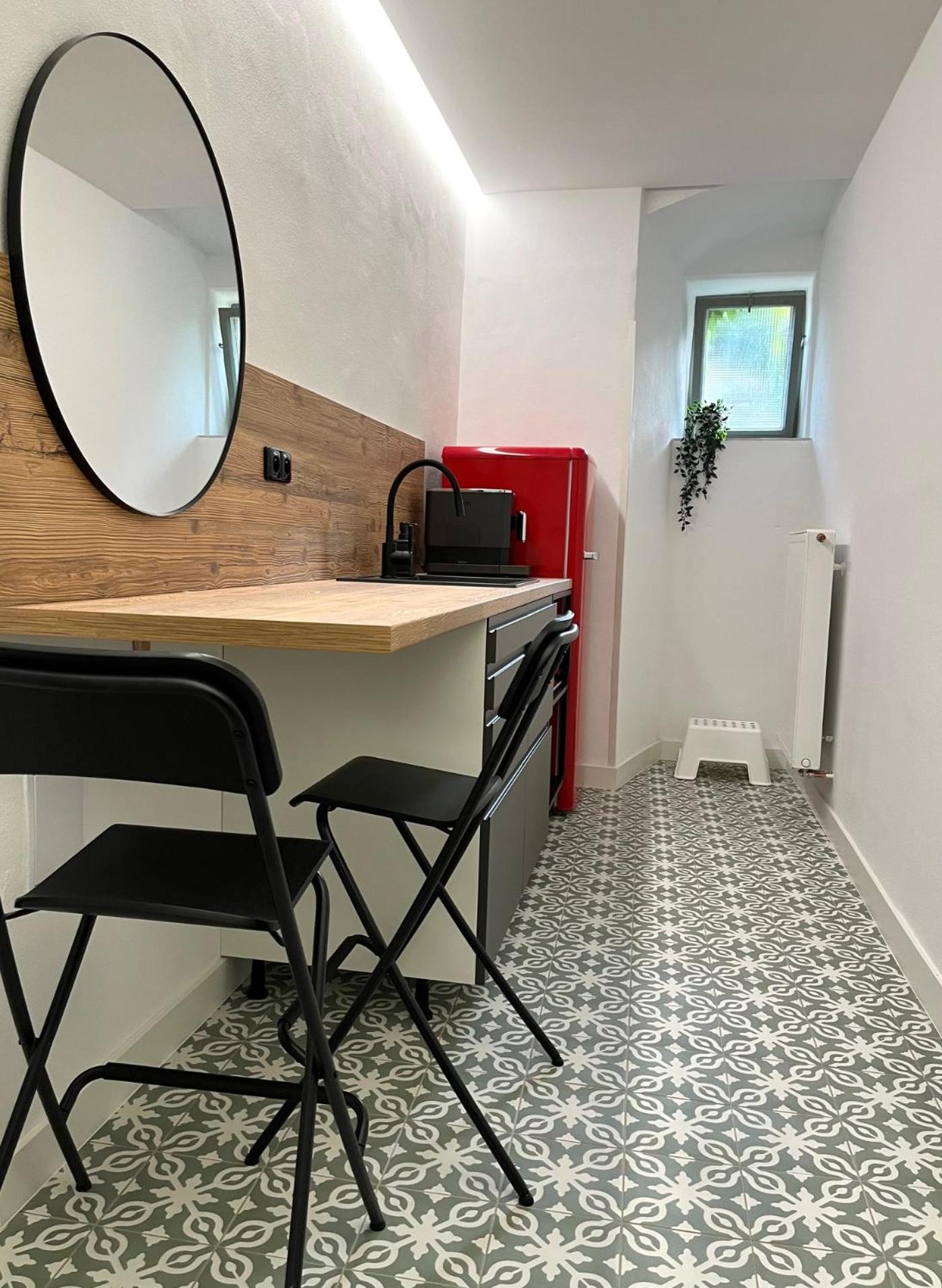 Palác Daun - Studio Apartments Znojmo Esterno foto